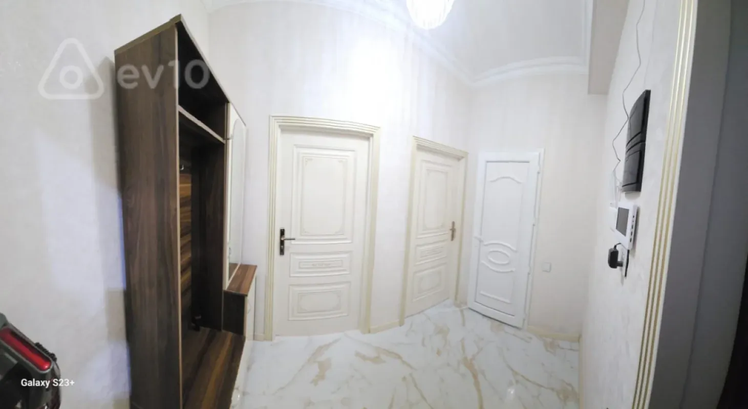 Kirayə verilir 2 otaqlı yeni tikili 55 m²