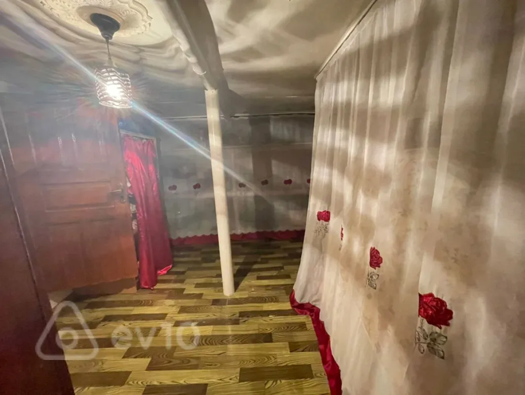 Satılır 5 otaqlı həyət evi 160 m²