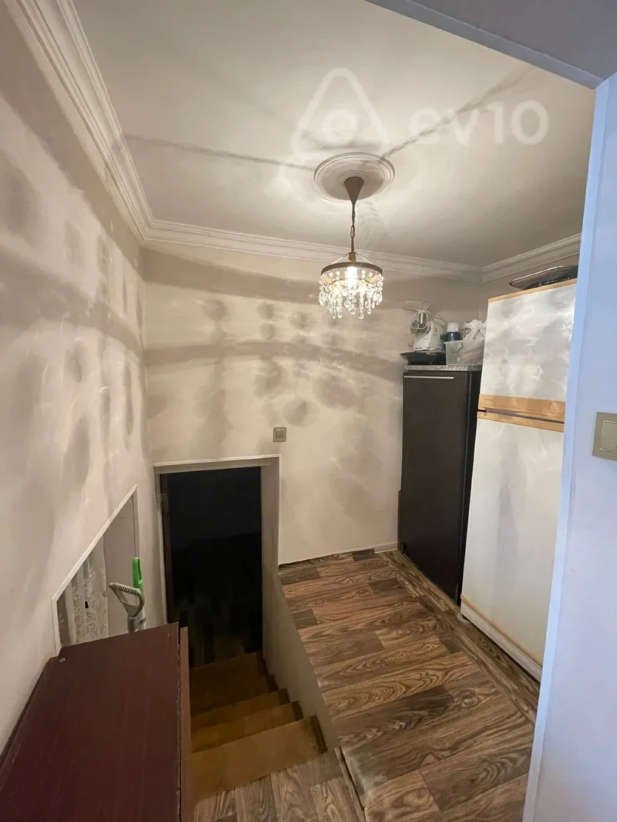 Satılır 5 otaqlı həyət evi 160 m²