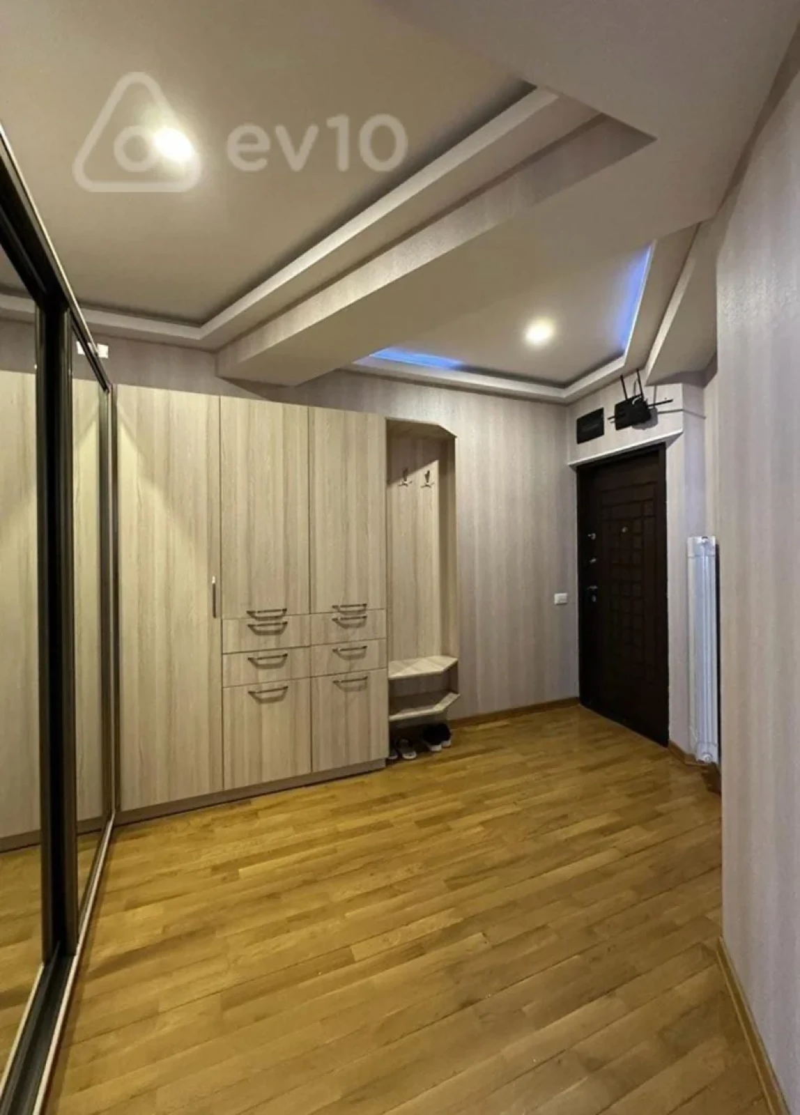 Kirayə verilir 2 otaqlı yeni tikili 60 m²