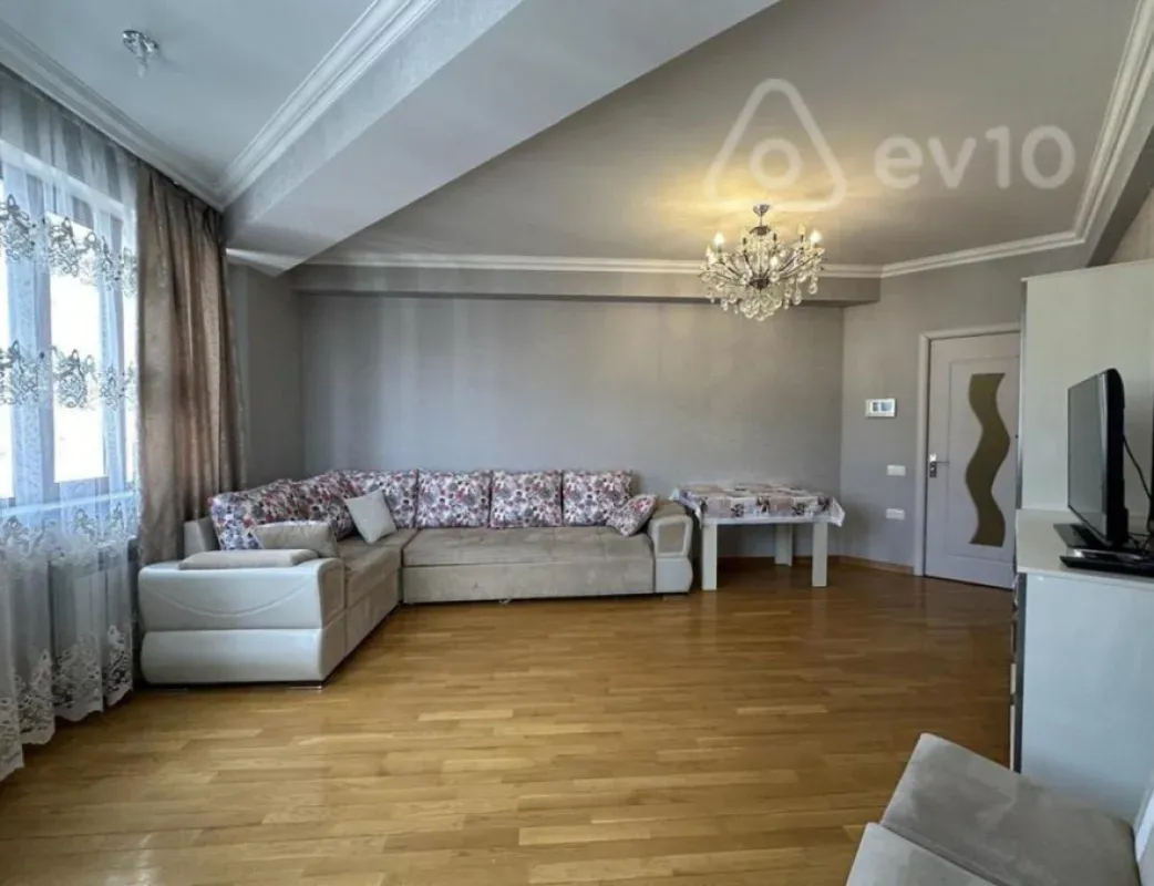 Kirayə verilir 2 otaqlı yeni tikili 60 m²