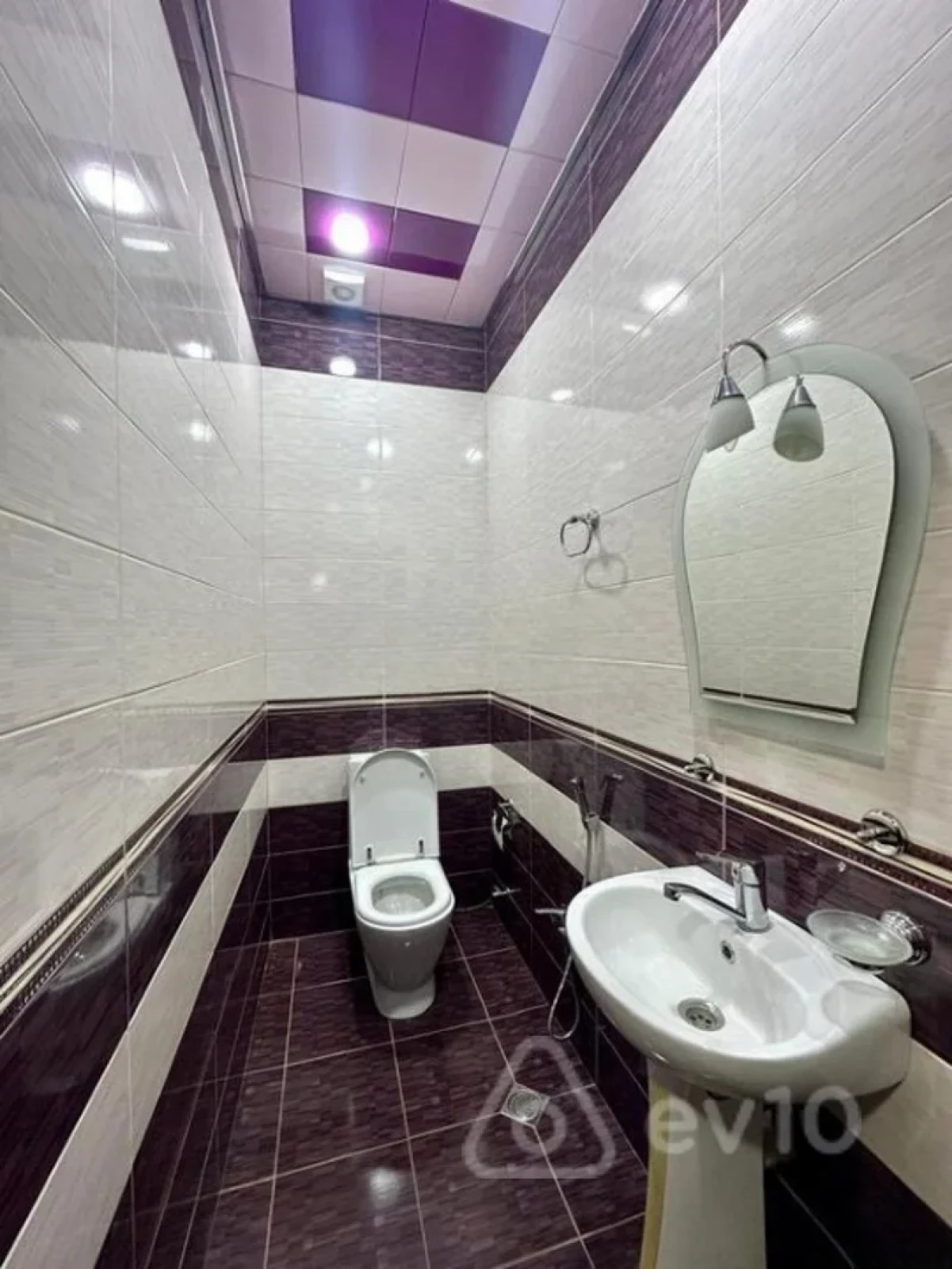 Satılır 3 otaqlı yeni tikili 110 m²