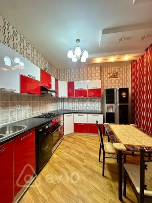 Satılır 3 otaqlı yeni tikili 110 m²