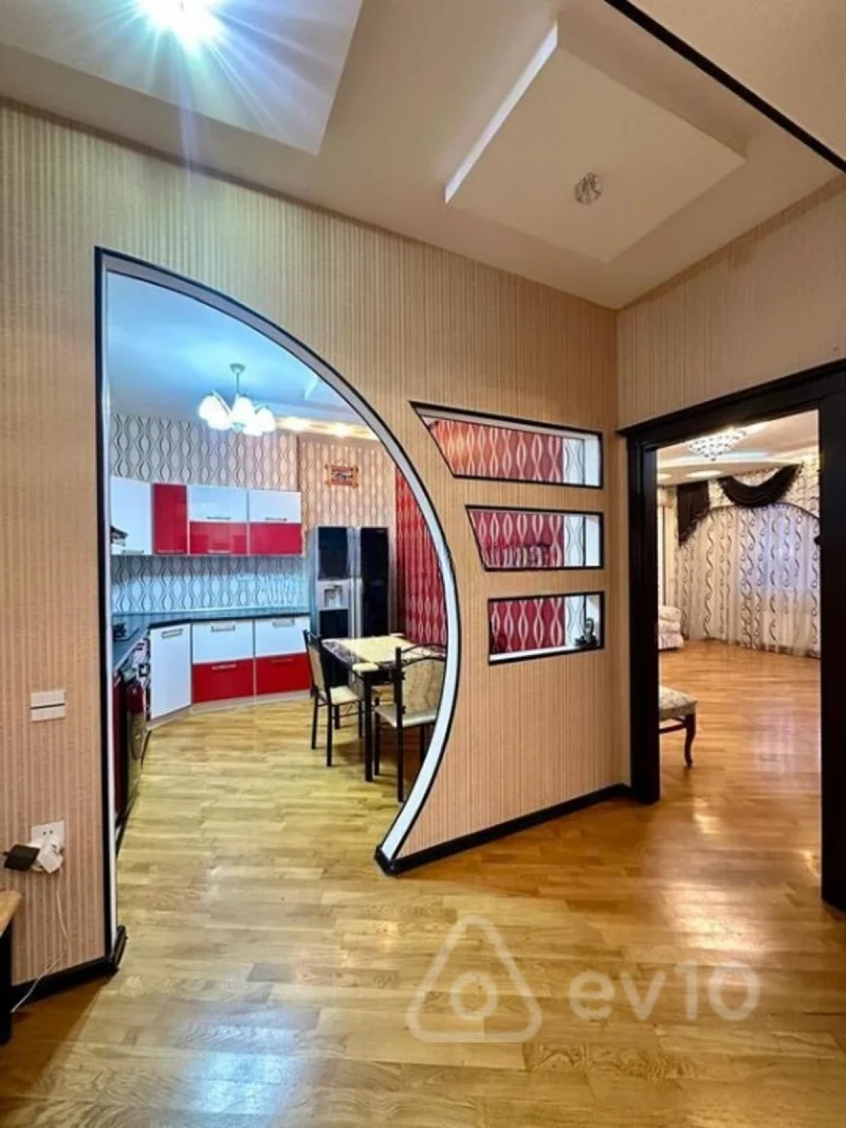 Satılır 3 otaqlı yeni tikili 110 m²