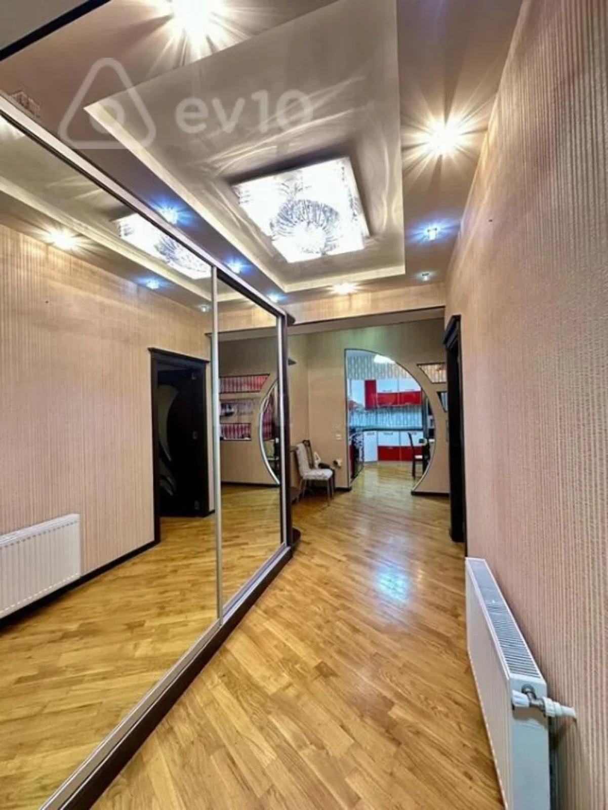 Satılır 3 otaqlı yeni tikili 110 m²