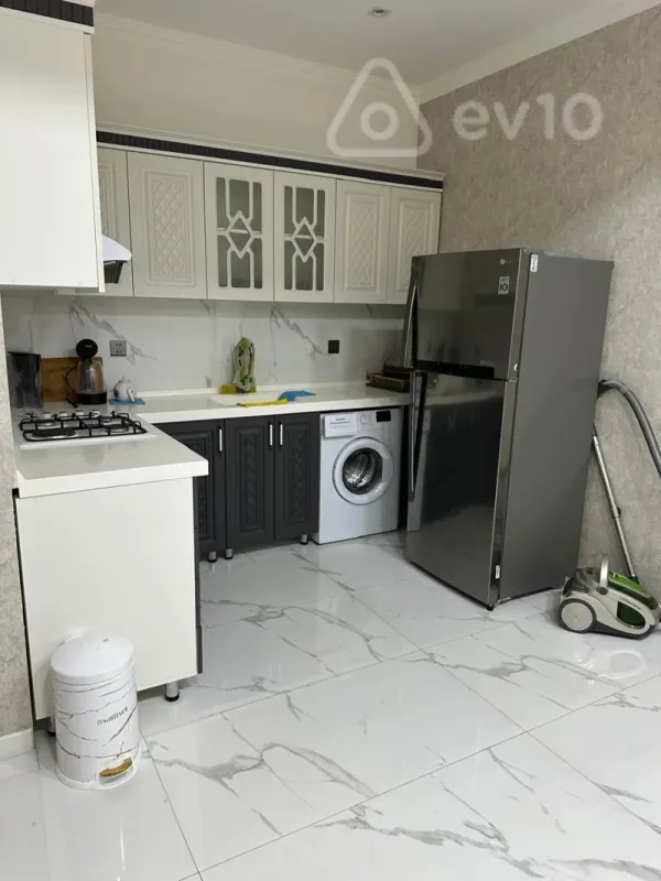 Kirayə verilir 2 otaqlı yeni tikili 76 m²