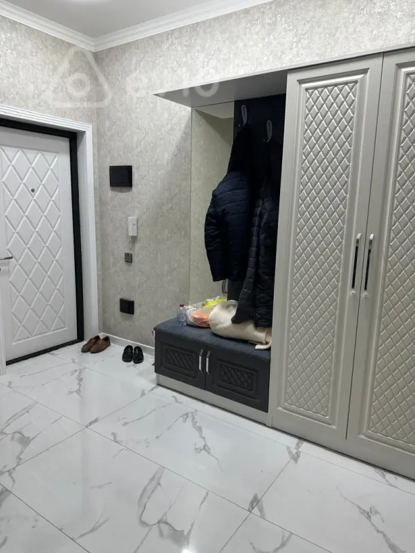 Kirayə verilir 2 otaqlı yeni tikili 76 m²