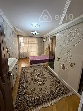 Kirayə verilir 3 otaqlı yeni tikili 125 m²