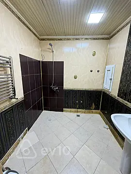 Kirayə verilir 3 otaqlı yeni tikili 125 m²