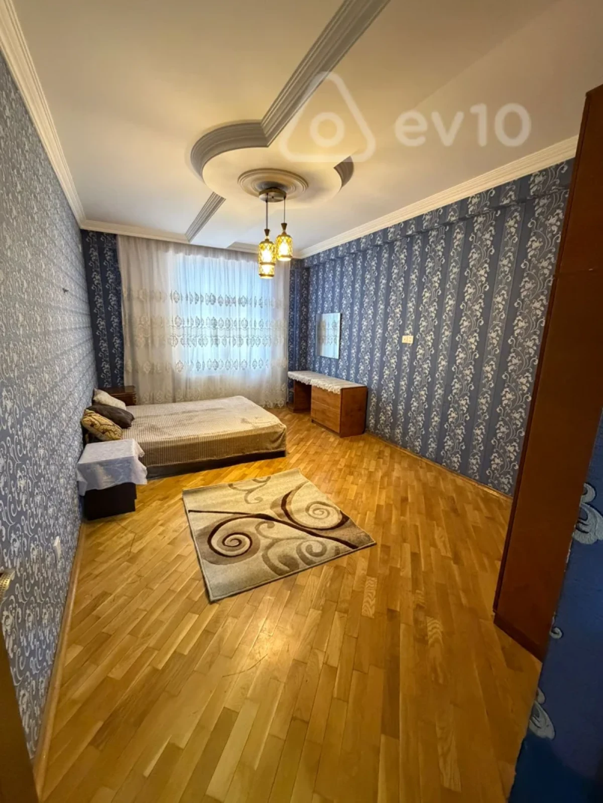 Kirayə verilir 3 otaqlı yeni tikili 125 m²