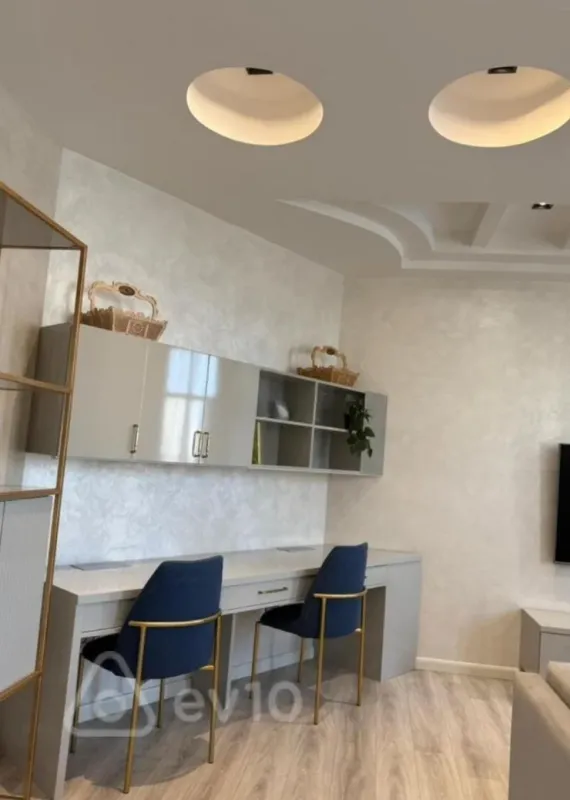 Kirayə verilir 2 otaqlı yeni tikili 110 m²