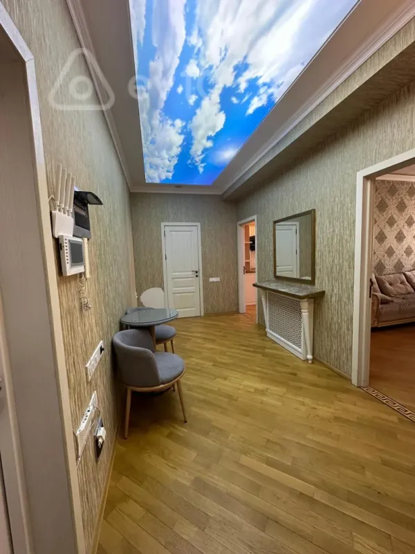 Kirayə verilir 2 otaqlı yeni tikili 110 m²