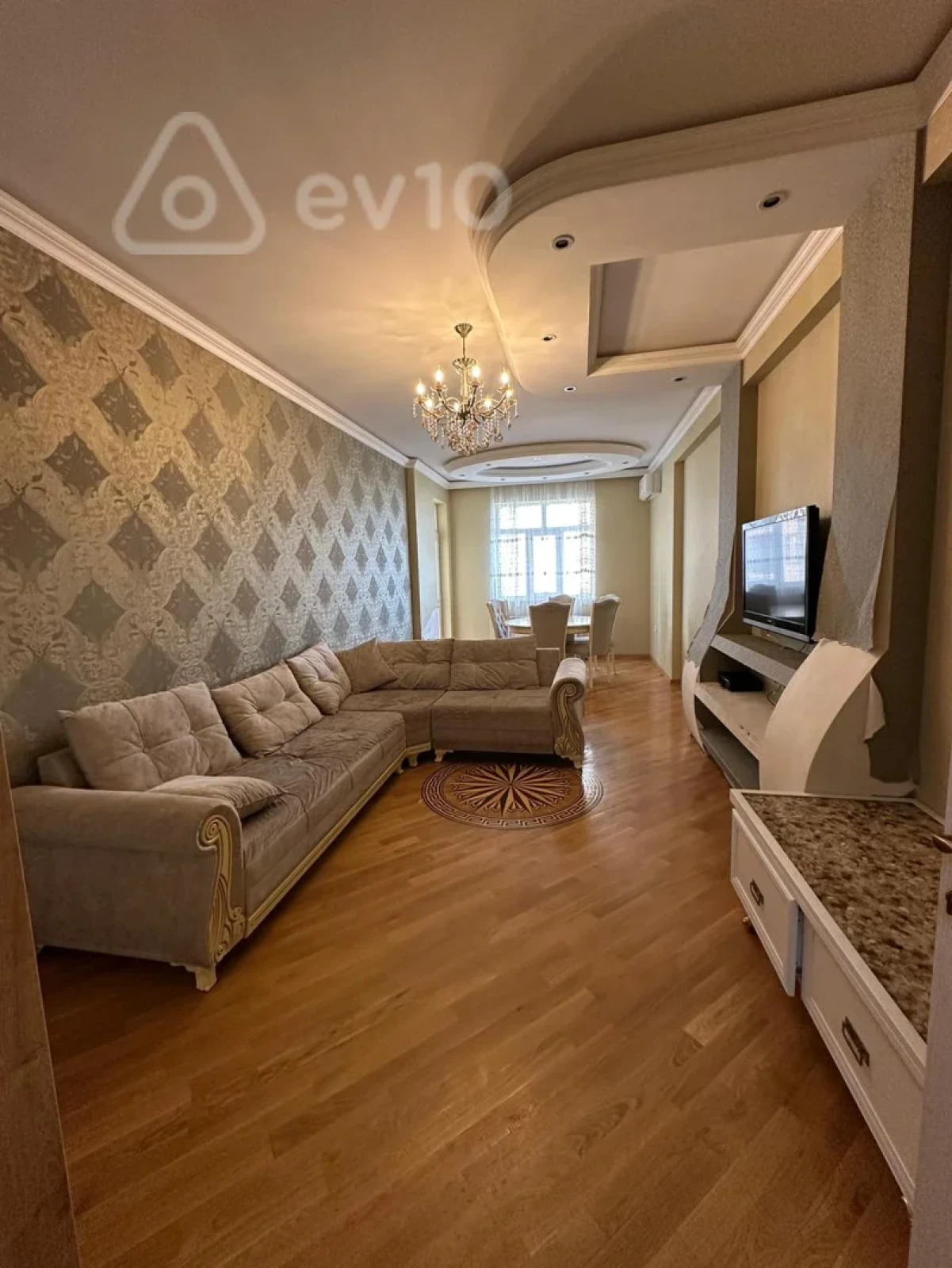 Kirayə verilir 2 otaqlı yeni tikili 110 m²