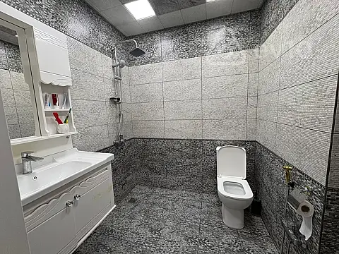 Kirayə verilir 3 otaqlı yeni tikili 110 m²