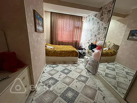 Kirayə verilir 3 otaqlı yeni tikili 110 m²