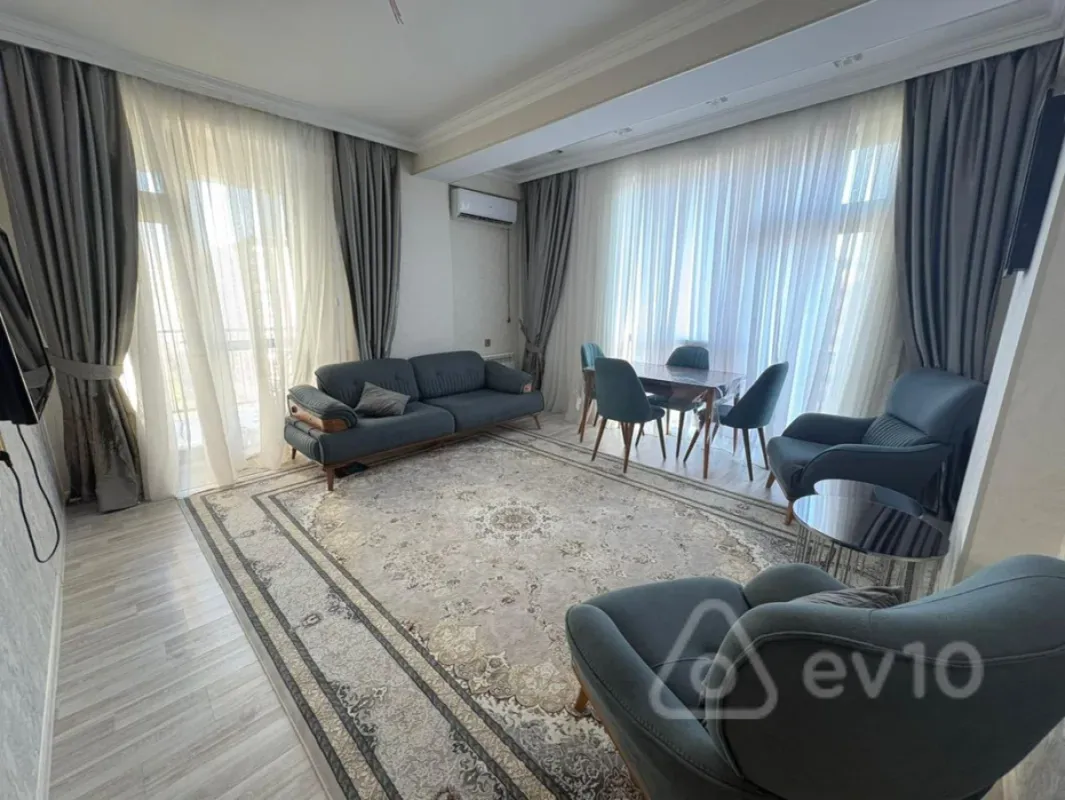 Kirayə verilir 3 otaqlı yeni tikili 110 m²