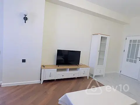Kirayə verilir 3 otaqlı yeni tikili 86 m²