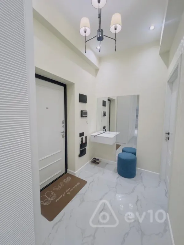 Kirayə verilir 3 otaqlı yeni tikili 86 m²