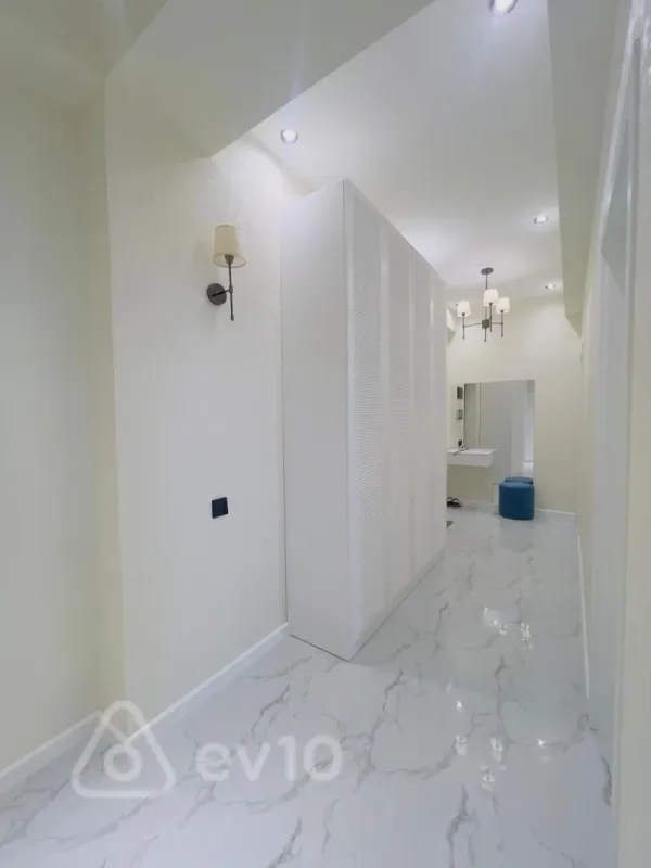 Kirayə verilir 3 otaqlı yeni tikili 86 m²