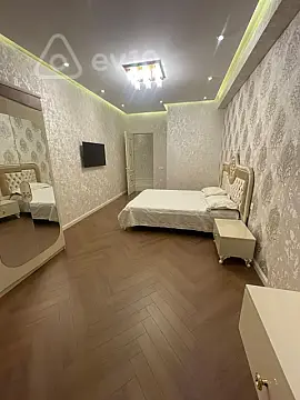 Kirayə verilir 3 otaqlı yeni tikili 115 m²
