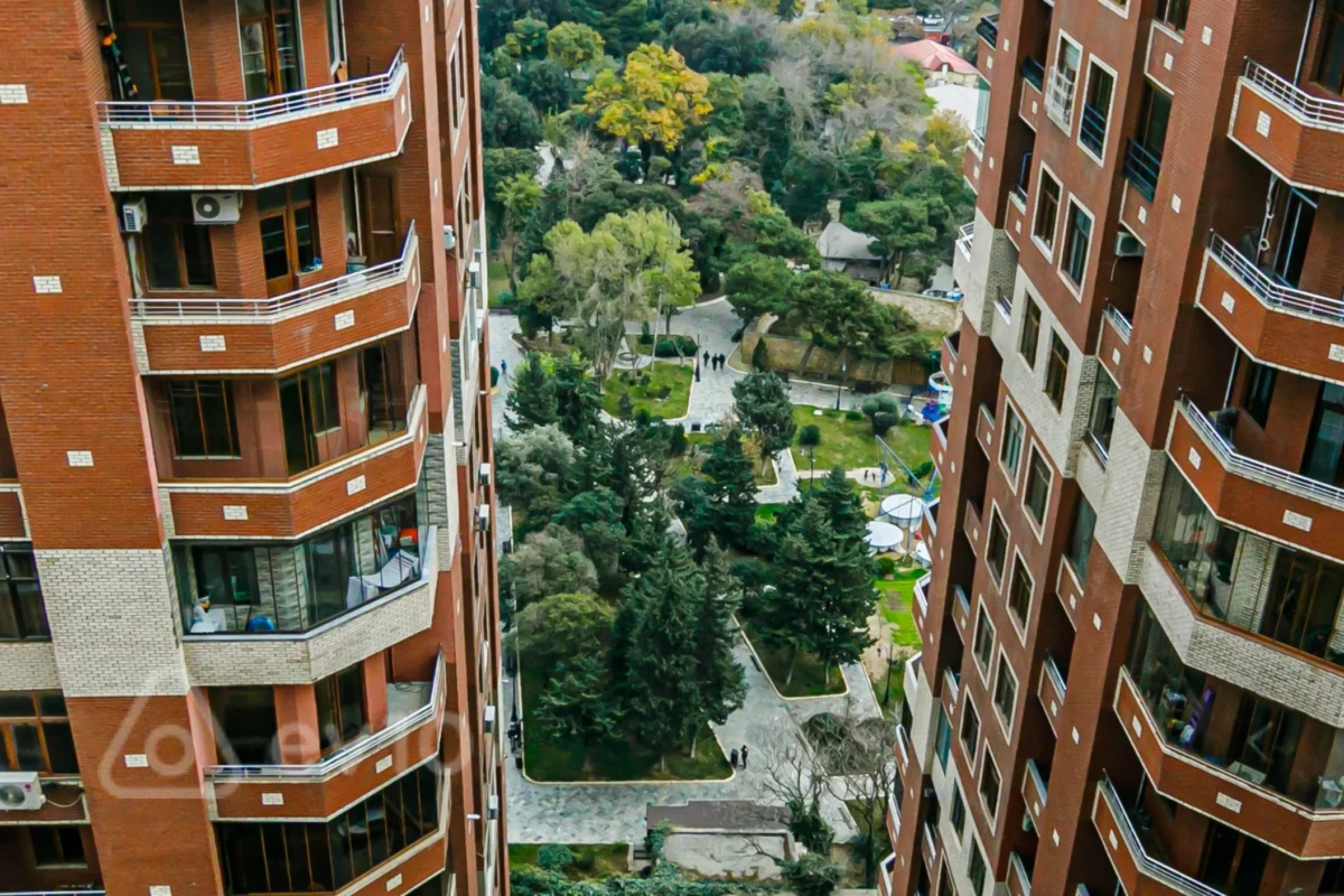 Satılır 3 otaqlı yeni tikili 153 m²