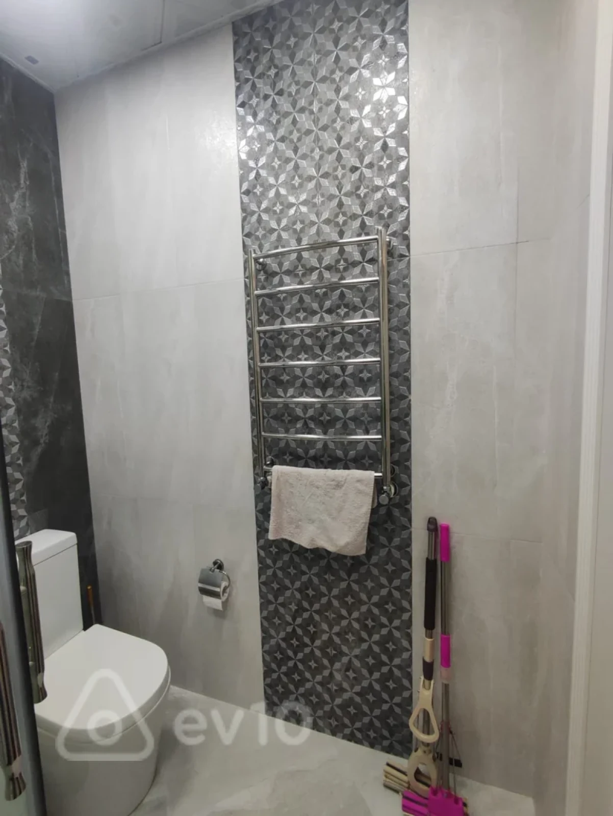 Kirayə verilir 3 otaqlı yeni tikili 140 m²