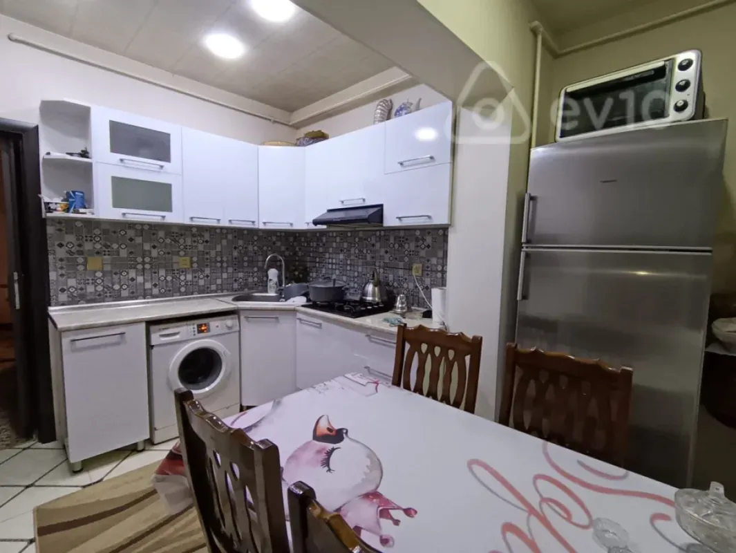 Kirayə verilir 3 otaqlı yeni tikili 70 m²