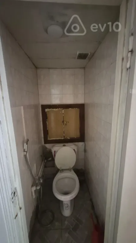 Kirayə verilir 2 otaqlı köhnə tikili 50 m²