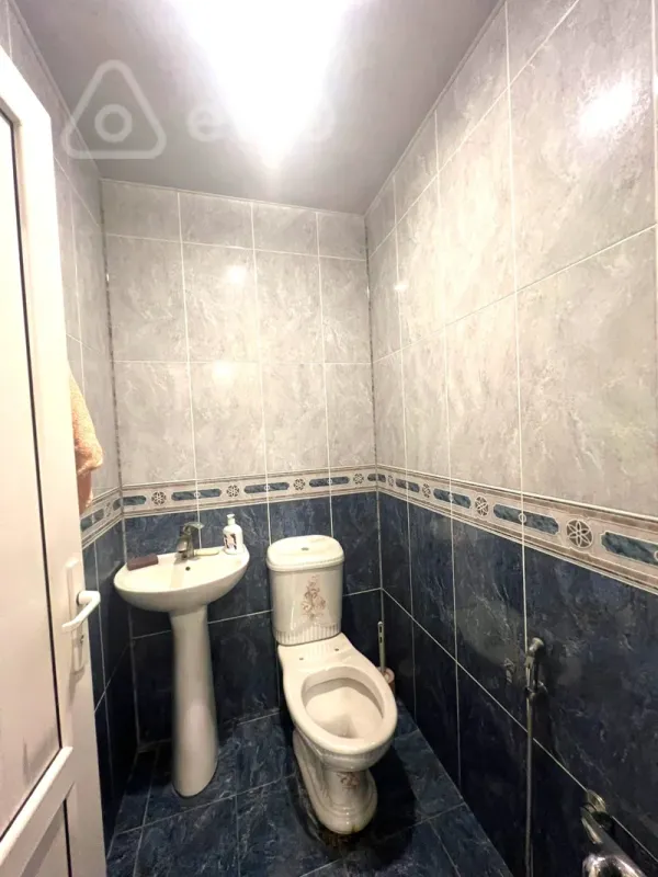 Kirayə verilir 1 otaqlı köhnə tikili 40 m²