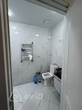 Kirayə verilir 3 otaqlı yeni tikili 70 m²