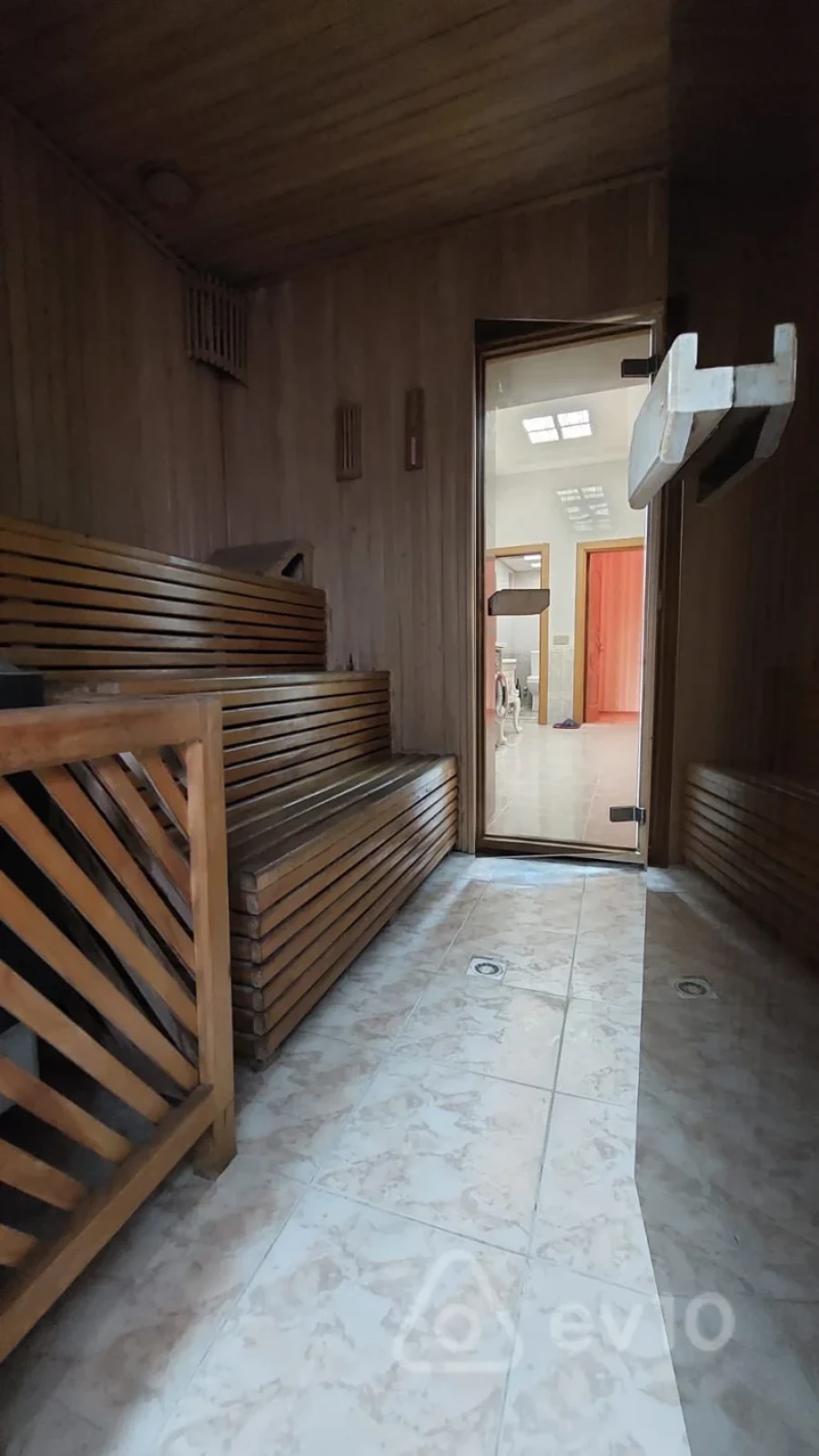 Kirayə verilir 7 otaqlı həyət evi 150 m²