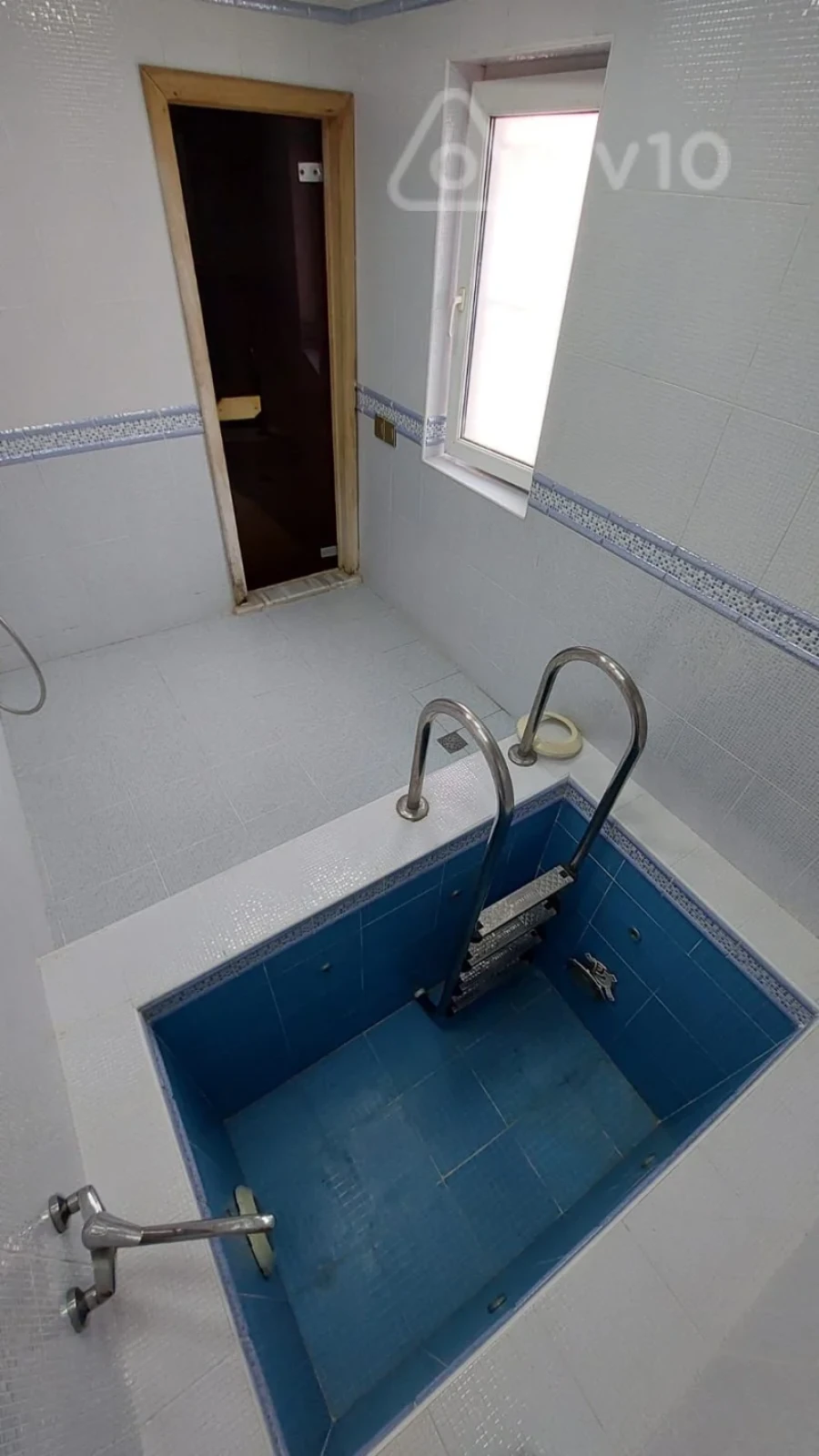 Kirayə verilir 7 otaqlı həyət evi 150 m²