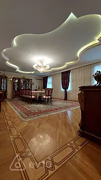 Kirayə verilir 7 otaqlı həyət evi 150 m²