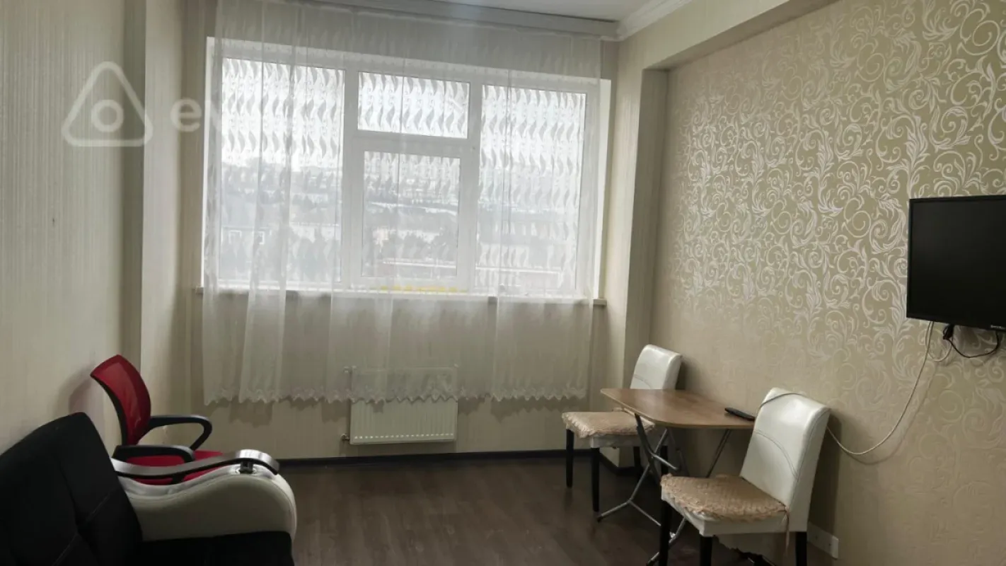 Kirayə verilir 1 otaqlı yeni tikili 45 m²