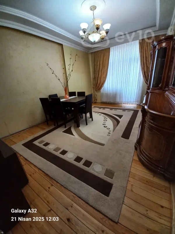 Kirayə verilir 2 otaqlı yeni tikili 60 m²