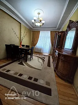 Kirayə verilir 2 otaqlı yeni tikili 60 m²