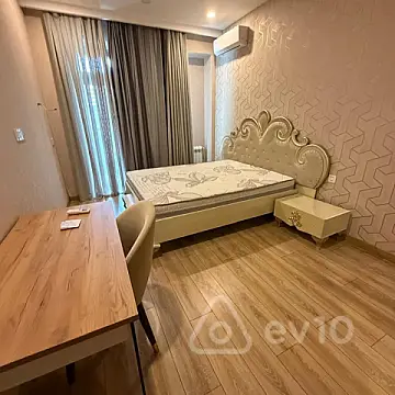 Kirayə verilir 4 otaqlı yeni tikili 190 m²