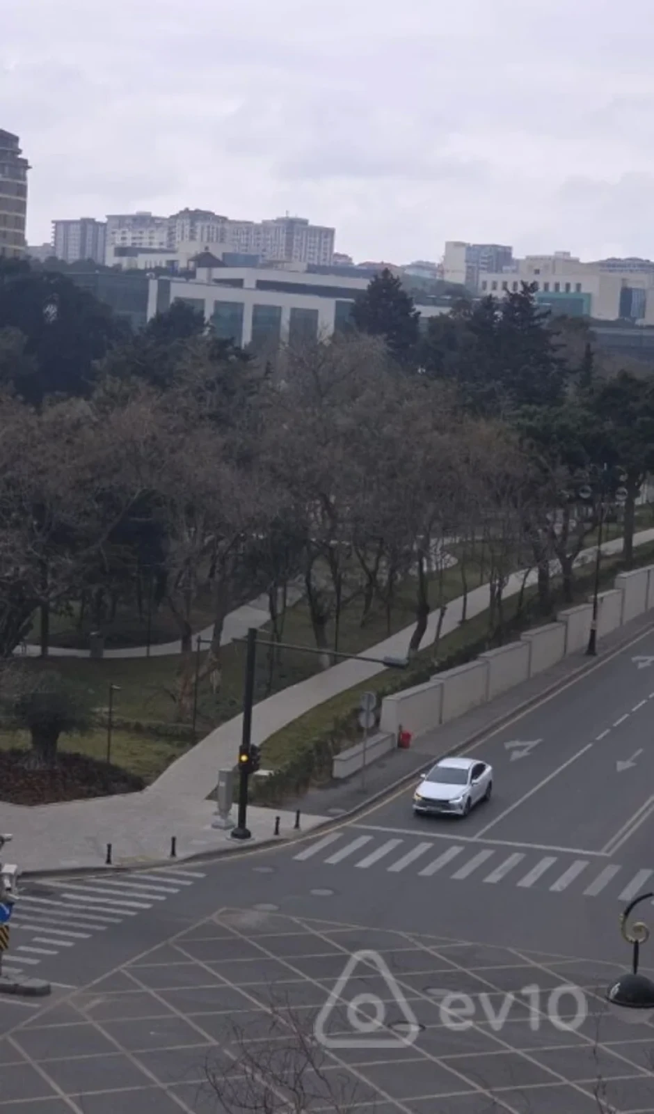 Satılır 2 otaqlı yeni tikili 74 m²