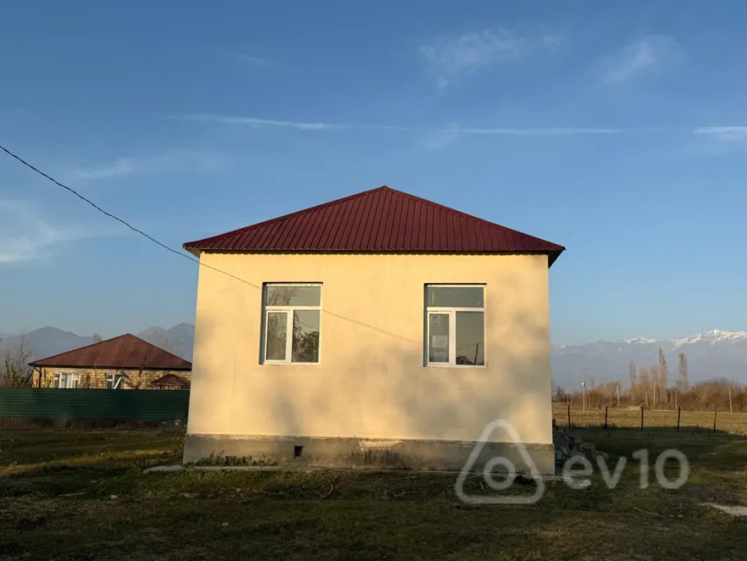 Satılır 3 otaqlı həyət evi 47.4 m²
