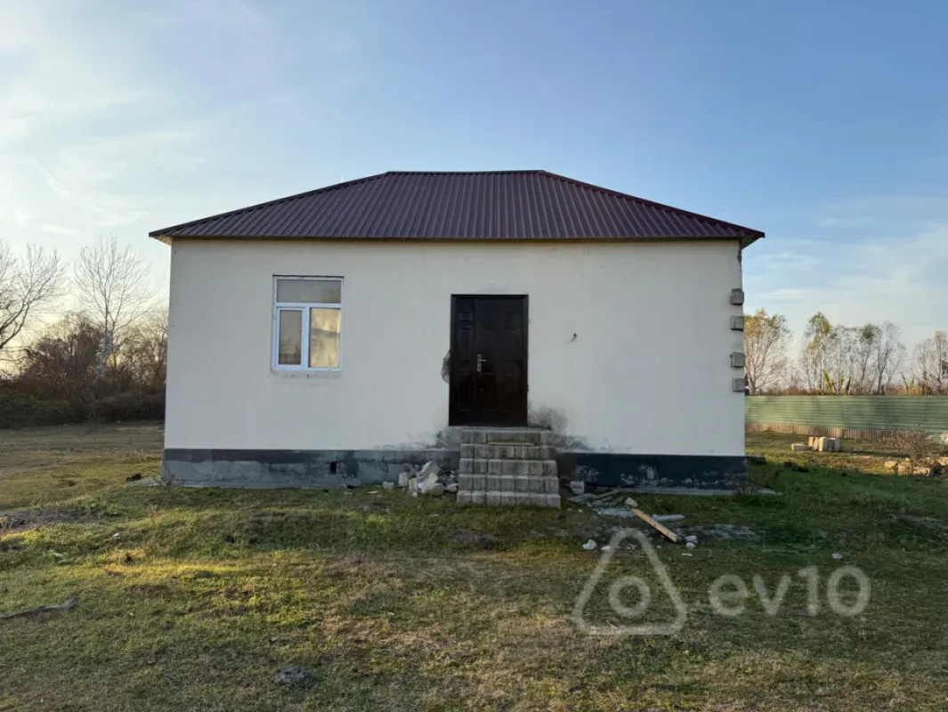Satılır 3 otaqlı həyət evi 47.4 m²