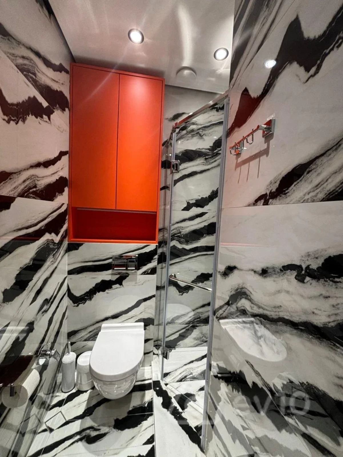 Kirayə verilir 2 otaqlı yeni tikili 65 m²