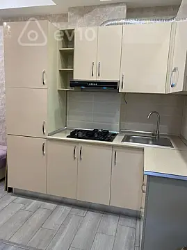 Kirayə verilir 2 otaqlı yeni tikili 65 m²