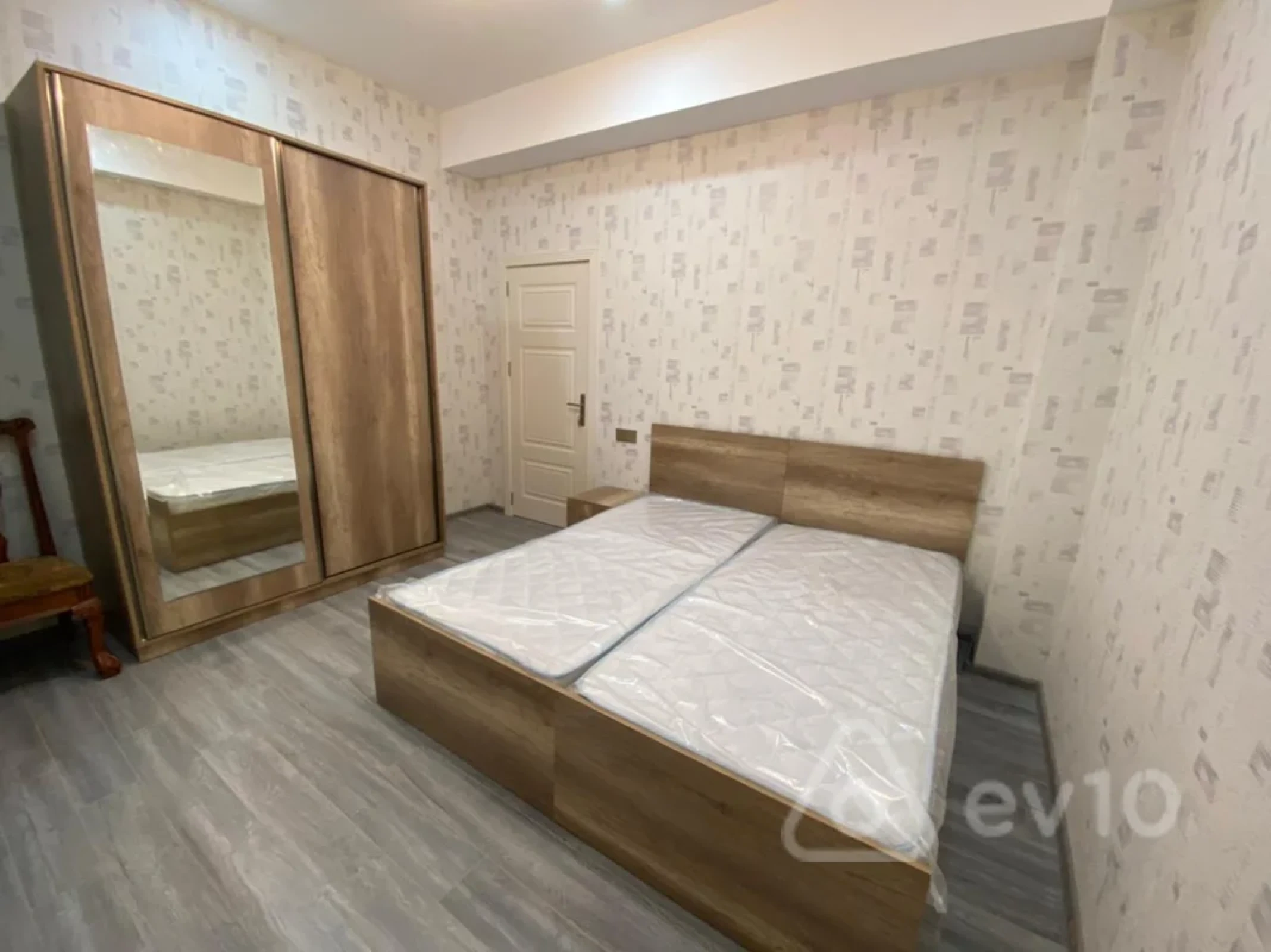 Kirayə verilir 2 otaqlı yeni tikili 65 m²