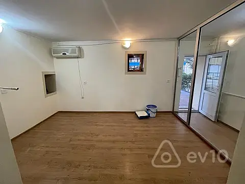 Satılır mənzil 35 m²