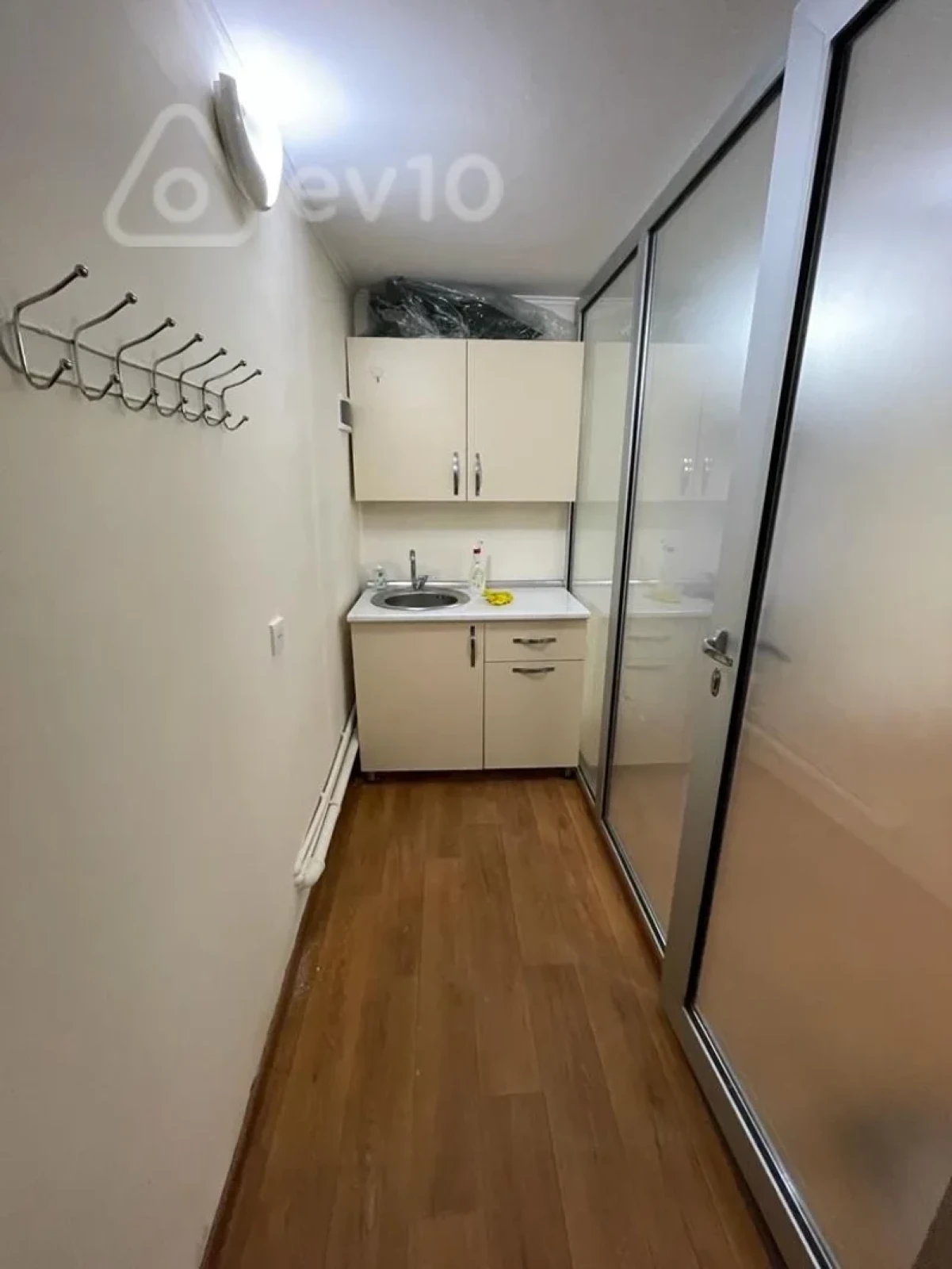 Satılır mənzil 35 m²