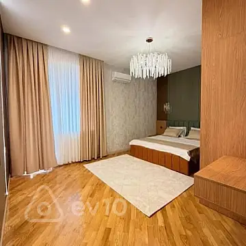 Satılır 3 otaqlı yeni tikili 110 m²