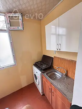 Kirayə verilir 2 otaqlı köhnə tikili 35 m²