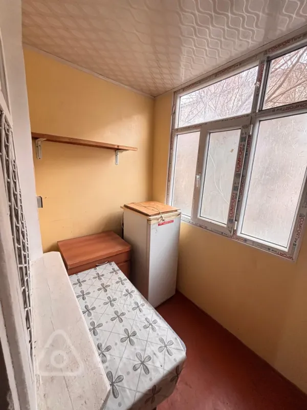Kirayə verilir 2 otaqlı köhnə tikili 35 m²