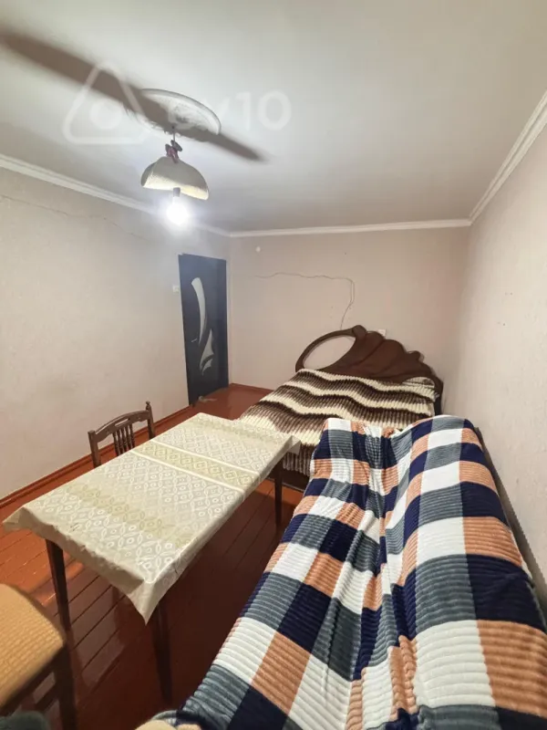 Kirayə verilir 2 otaqlı köhnə tikili 35 m²