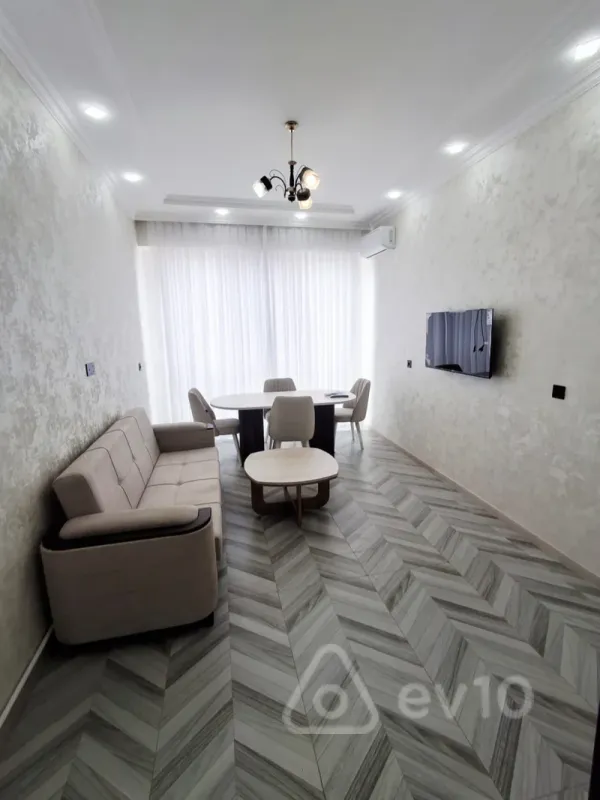 Kirayə verilir 2 otaqlı yeni tikili 56 m²